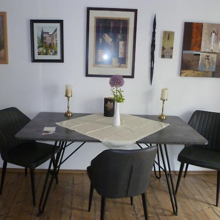 Ferienwohnung Ehlen Im Alten Winzerhaus เซลทิงเงน-อาคทิก ภายนอก รูปภาพ